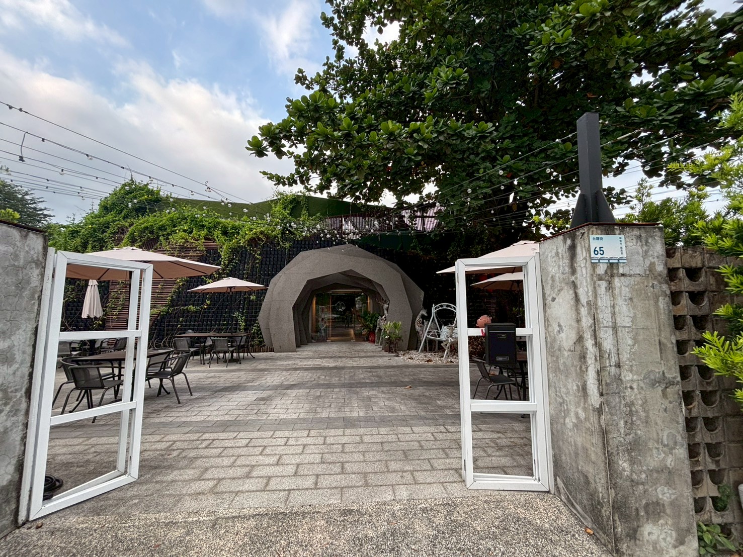 Depot 倉庫咖啡餐館餐廳主要外觀